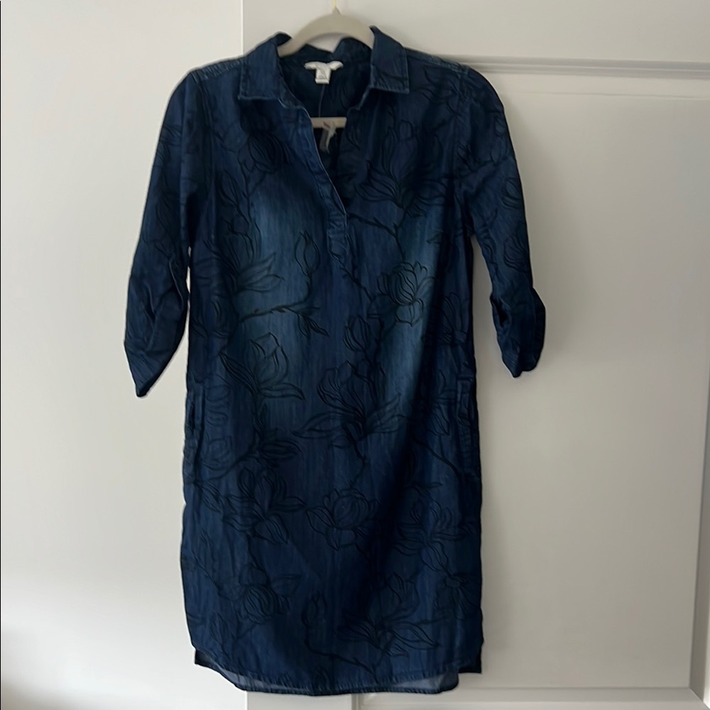 Blue Floral Denim Dress
Denim